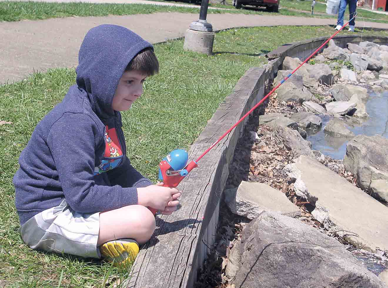 Hooked! Parkersburg Fishing Derby nets hundreds of young anglers